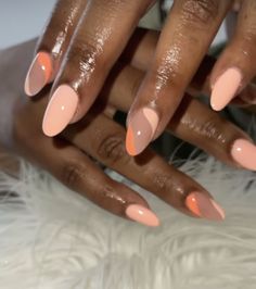 Almond Nails Designs Summer, Olive Nails, Hard Gel Nails, Queen Nails, Peach Nails, Subtle Nails, Summery Nails, Round Nails