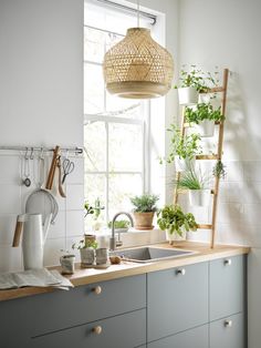 IKEA Bodarp for kitchenette Homey Kitchen, Ikea Small Spaces, Ikea Kitchen Planner, Kitchen Ikea, Kitchen Guide, Kitchen Planner, Casa Country, Ikea Storage, Kitchen Doors