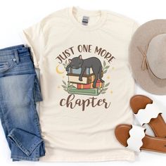 One More Chapter Cat Shirt | Bookish Shirts | Book Nerd Shirt | Book T-shirt | Teacher Book Shirt Book Tshirts Ideas, Bookish Shirts, Librarian Gifts, Book Nerd Shirts, Nerd Shirt, Teacher Book, Bookworm Shirt, Just One More Chapter, Book Shirt