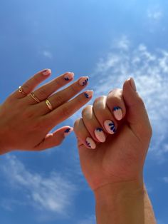 #zomernagels #summernails #greece #summer23 #bluenails #BIAB Greece Nail Ideas, Nails For Greece, Greece Nails, Cruise Nails, Spring Acrylic Nails, Nagel Tips, Minimal Nails, Seasonal Nails