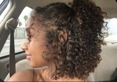 Cute Curly Hairstyles, Natural Curls Hairstyles, Natural Hair Styles Easy, Curly Hair Inspiration, Curly Girl Hairstyles, Penteado Cabelo Curto, Curly Hair Tips