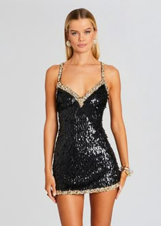 Nye Dress, Steal The Spotlight, Eve Dresses, Grad Dresses, Looks Chic, Hoco Dresses, Dance Dresses, Fancy Dresses, Sequin Dress