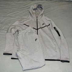 Nike Tech Fleece Tracksuit Gray 2xl(Tall) Pants & Jacket Included & Same Size Pants - Cu4495-063 Jacket - Cu4489-063 Small Stain On Back Of Pants (Price Reflects) Send Me Your Best Offer This Will Sale Fast, Best Offer Wins Sporty Gray Tracksuit With Pockets, Winter Tracksuit With Side Pockets And Sportswear Style, Nike Gray Activewear For Winter, Nike Gray Winter Activewear, Gray Tracksuit With Pockets For Loungewear, Nike Gray Fleece Activewear, Nike Long Sleeve Gray Activewear, Nike Gray Long Sleeve Activewear, Nike Long Sleeve Sportswear Tracksuit