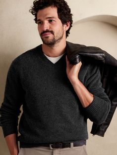 Timeless and luxurious, this beautiful v-neck sweater is made from our incredible, 100% cashmere for exceptional softness and warmth, destined to delight for seasons to come.  V-neck.  Straight hem.  Standard fit.  Long sleeves.  Hip length.  Body le Men’s V Neck Sweater Outfit, Men V Neck Sweater Outfits, Mens V Neck Sweater Outfits, V Neck Sweater Outfit Men, V Neck Sweater Outfit, V Neck Sweater Men, Paul Kelly, Men's V Neck Sweaters