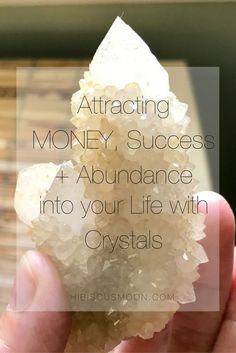 Attracting MONEY, Success Abundance into your life with Crystals. Powerful Crystal Manifesting, coming right up! This week on the blog, I’m giving you some really sparkly tips on how to rock the Law of Attraction with an ABUNDANCE attracting crystal grid. Click here >>> http://hibiscusmooncrystalacademy.com/attracting-abundance-lif Sparkly Tips, Attracting Money, Attracting Abundance, Money Success, Crystal Healer, Crystals Healing Properties, Think And Grow Rich, Crystal Therapy, Quotes Success