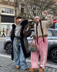 go on my tik tok:0verl00ked #outfit #streetwearoutfitsmen #baggyy2k #outfitinspo #streetwear #fashion #baggy Mob Wife Winter Outfit, Mob Wife Aesthetic Outfits Summer, Fur Coats Outfit, Baggy Outfit Woman, Coats Outfit, Winter Outfit Ideas For Women, Comfy Things, Fashion 2025, Wife Aesthetic