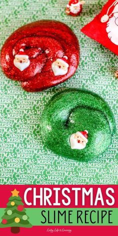 Need an activity to distract the kids before Christmas? Our Christmas slime recipe is sure to entertain and occupy your kids, and it's so easy to make! Diy Christmas Slime, Christmas Slime, Christmas Books For Kids, Christmas Science, Science Activity, Winter Crafts For Kids, Christmas Break, Slime Recipe