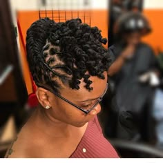 I'm in love with the #locs #ladylocs #ladywithlocs #dreads #dreadlocs #locsstyles #locstylesforwomen #locdo #locupdo #naturalhair… Loc Updo, Updo Styles