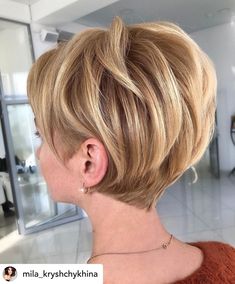 Pixie Haircut Styles, Short Layered Haircuts, Short Bob Haircuts, Haircut And Color, Penteado Cabelo Curto, Short Blonde, Haircuts For Fine Hair