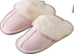 Comfy Indoor Winter Slippers, Comfortable Plush Lined Slippers For Loungewear, Comfortable Warm Indoor Slippers, Fluffy Slippers For Winter Loungewear, Winter Loungewear Slippers With Faux Fur Lining, Winter Indoor Slippers With Plush Lining, Winter Faux Fur Lined Slippers For Loungewear, Winter Slippers With Faux Fur Lining For Loungewear, Comfy Warm Indoor Slippers