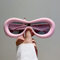 In need something retro but chic? Here’s our unique balloon bubble thick rim large shield racer-like retro sunglasses. Perfectly oversized unique thick rim to complete your look. Size: 5 1/2" (141mm) x 2 1/4" (56mm) Plastic Frame UV400 Polycarbonate Lenses Lens Width: 48mm Lens Height: 33mm Bridge Width: 17mm Temple Length: 150mm Egirl Clothes, Retro Brand, Pink Sunglasses, Punk Outfits, Trending Sunglasses, Oval Sunglasses, Sunglasses For Men, Retro Sunglasses, Kawaii Clothes