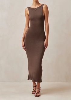 Olivia Mark - Sleeveless Bodycon Halter Neck Dress with Backless Design and Tie Straps - Elegant Long Maxi Dress Earthy Dresses Aesthetic, Casual Wedding Guest Dress, Brown Summer Dress, Brown Knit Dress, Dark Brown Dress, Delicate Dress, Open Back Midi Dress, Muted Brown, Brown Midi Dress