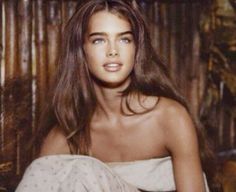 Brooke Shields Blue Lagoon, 90s Model Aesthetic, Brooke Shields Young, Star Portrait, Supermodel Body, The Blue Lagoon, Portrait Vintage, Smink Inspiration, Brooke Shields