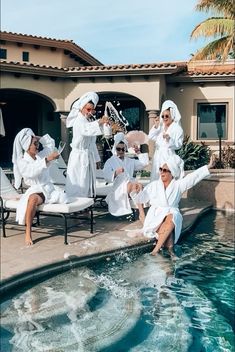 Girl by pool popping bottle of champagne | girls trip squad photos | bachelorette party Bachelorette Picture Backdrop, Group Of 5 Aesthetic, Mood Board Pictures, Elegant Friends, Ideas For Events, Wedding Swimsuit, Summer Weddings Bridesmaids