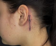 Arrow Behind Ear Tattoo, Knife Behind Ear Tattoo, Dagger Tattoo Behind Ear, Tattoos Best Friend, Behind Ear Tats, Lightsaber Tattoo, G Tattoos, Oc Accessories, Enough Tattoo