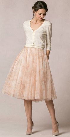 The Lucy skirt by Jenny Yoo is a soft tulle, A-line, full and playful tea… Rok Tile, Line Outfit, Tea Length Skirt, Tulle Skirts, Amal Clooney, Jenny Yoo, Image Description, Elegante Casual, Retro Mode