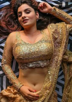 Neha Sharma, Hot Blouse, Kajal Agarwal, Black Saree, Indian Models, Hollywood Actress, Bollywood Girls, Priyanka Chopra, Deepika Padukone