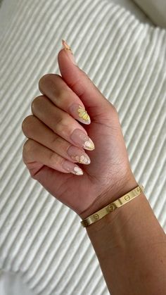 Classy spring almond nails, spring almond nails, minimal almond nail design, almond nails, Yellow Mustard Nails, Almond Vacation Nails, Vacation Nails Black, Yellow Gold Nails, Thailand Nails, Nail Design Almond, Spring Almond Nails, Nails Minimal, Formal Nails