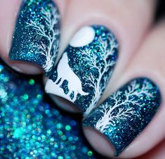 Mn Wild Nails, Alaskan Cruise Nails, Penguin Nail Designs, Viking Nail Art, Wolf Nail Art, Alaska Nails, Wolf Nails, Peacock Nail Designs, Nail Art Simple