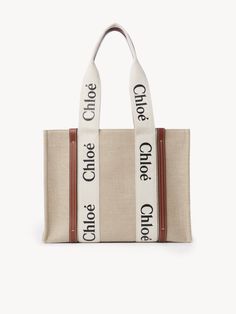 Woody Tote Bag | Blend Fashion and Practicality | Chloé US Sunglasses For Your Face Shape, Sac Tote Bag, Chloe Logo, Nyc Winter, Chloe Shoulder Bag, Dream Bags, Brown Tote Bag, Winter Capsule, Sustainable Leather