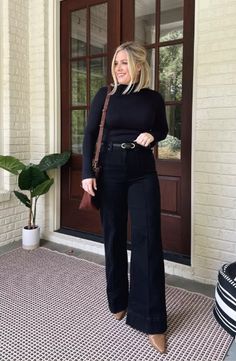 Wide Leg Black Jeans Outfit, Black Wide Leg Jeans Outfit, Black Jeans Outfit Winter, Curl My Hair, Wide Leg Black Jeans, Jeans Outfit For Work, A Lot Of Hair, Black Wide Leg Jeans, Wide Leg Jeans Outfit