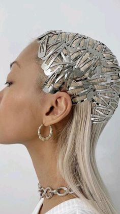 High Fashion Hair, Editorial Hair, Futuristic Fashion, Head Piece, Blonde Pixie, Festival Looks, Hair Art, Silver Hair, Pixie Haircut