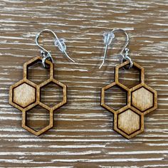 New With Tags Honeycomb/Beehive Earrings. Sealed Wood And Sterling Silver. Honeycomb Beaded Earrings, Wood Honeycomb, Honeycomb Earring, Brown Wooden Earrings For Pierced Ears, Red Stone Earrings, White Baubles, Honeycomb Necklace, Gold Skies, Half Moon Earrings