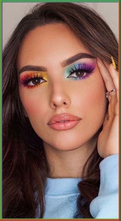 If you’re getting bored with your everyday eyeshadow look, you may feel the urge to try something new. Colourful eyeshadow looks are… Blue Color Pop Eye Makeup, Colorful Party Makeup, Fiesta Makeup Looks, Eyeshadow Looks Bold, Holi Inspired Makeup, Colorful Makeup Looks Eyeshadows, Neon Eyeshadow Looks Simple, Vivid Eyeshadow Looks, Bright Eye Makeup Looks