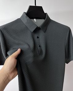 Collar Shirt Men, Confident Style, Silk Shorts, Plaid Fashion, Nice Shorts, Knitted Tshirt, Mens Polo Shirts, Golf Shirts, Men Short Sleeve