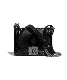 Description Size: W7.9 x H4.7 x D1.6 inches/ W20 x H12 x D4 cm 100% genuine materials, matching the quality of the Chanel product (imported from Europe); Black Lambskin Silver hardware Chains Comes with dust bag and ation cards 1:1 mirror image qualityDelivery 5-8 or 10-15 working days Please note that during high season and Sale period, delivery times may be affected We accept payment with a Credit card, Debit card, or PayPal.Note: Our Items are totally New High quality Brand Inspired Refurbished. Please make sure you are well aware of it before buying any of the Item.T&C's Apply in case of refunds. Please send us message on below chat to confirm availability. We will send the Refurbished Model in case you place an order with us.Enjoy Shopping. Always Send Us message to confirm availabili Chanel Le Boy, Boy Chanel, Moda Chanel, Mode Chanel, Chanel Store, Chanel Official, Chanel Official Website, Small Boy, Black Chevron