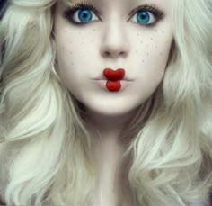 Extreme Make-up, Carnaval Make-up, Halloweenský Makeup, Halloween Fest, Makeup Tip, Cool Halloween Makeup, Alice In Wonderland Costume, Wonderland Costumes, Scary Dolls