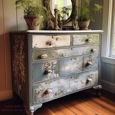 Hand Painted Furniture – Trends for the Modern Home Upcycled Dressers, Dressers Painted, Upcycle Dresser, Ombre Paint, Repurposed Art, Whimsical Furniture, Upcycle Repurpose, Furniture Interior Design, Old Dressers