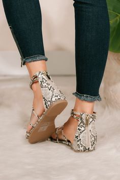 Bling Sandals, Print Texture, Slip On Sandals, Black Snake, Shoe Inspo, Buckle Sandals, Womens Sandals Flat, Brown Sandals, Black Slip Ons