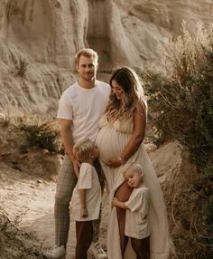 Boho Maternity Shoot, Boho Maternity Photos, Summer Maternity Photos, Couple Maternity Poses, Maternity Picture Outfits