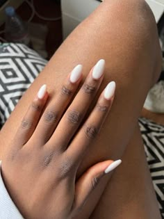 Off White Nails Black Women, White Gel Almond Nails, White Almond Nails Black Women, White Nail Almond Shape, Black Women Almond Nails, Vacation Nails Almond Shape White, Classy Almond Nails Black Woman, Almond Shape Nails Black Women, Soft White Almond Nails