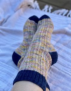 Stranded Knitting, Pretty Socks, Hedgehog Fibres, Ladies Slippers, Knit Basket, Sock Knitting, Hand Knit Socks, Socks Pattern, Thread & Yarn