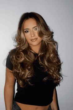 blowout hairstyles, red carpet, hair styles Beach Blowout Hair, Voluminous Blowout Big Curls, Blow Hairstyle, Blowout Curls Long Hair, Curly Blowout, Volume Haircut, Brunette Shades, Blowout Hairstyles