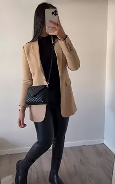 Beige Blazer Outfits Women, Blazer Outfits Women, Blazer Outfits Casual, Winter Fashion Outfits Casual, Blazer Beige, Casual Day Outfits, Classy Work Outfits