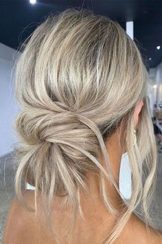 Wedding Hairstyles Bun, Bridesmaid Hair Inspo, Summer Wedding Hairstyles, Wedding Hair Up, Hairstyles Bun