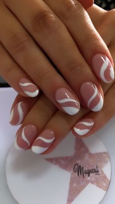 Short Acrylic French Manicure, French Ombre Pedicure Toenails, Natural Manicure Ideas Classy, Fingernail Designs For Work, Nails With Words On Them, French Nails Ideas Art Designs, Fancy French Tip Nails, Different French Manicure Ideas, Short French Nails Design