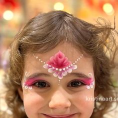 Face Painting Simple Designs, Flower Face Paint, Princess Face Painting, Festival Face Paint, Pregnant Belly Painting, Adult Face Painting, Quick Painting, Festival Face