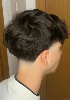 Short haircut boys men photography aesthetic haircut pic guy Low Taper For Straight Hair, Straight Hair Low Taper Fade, Mid Taper With Bulk, Tapers Fade, Taper Straight Hair, Low Taper Straight Hair, Edgar Haircut Straight Hair, Low Taper Fade Straight Hair, Low Taper Fade Haircut Straight Hair