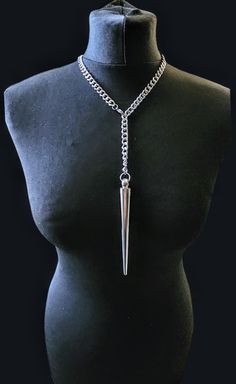 Goth punk / rock style huge 108mm aluminium cone spike necklace . Comes with 20 inches adjustable stainless Steel chain . SHIPPING BY INTERNATIONAL AIRMAIL - DOES NOT PROVIDE TRACKING  I ship orders in the order they are received and according to requests (processing time may vary depending on work volume)  shipping times (times vary)  Usually 2-3 working days for UK destinations .5-7 working days to European destinations; usually 7-12 working days worldwide. VERY IMPORTANT, PLEASE NOTE Weather, Chain Shipping, Punk Rock Style, Goth Necklace, Spike Necklace, Uk Destinations, Punk Rock Fashion, European Destinations, Choker Necklaces, Chain Choker