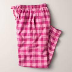 These flannel pajama bottoms are perfect for those cold winter nights when you just want to curl up in bed and stay warm, or on those work-from-home days where you just can't bother to put on real pants. Just don't stand up during your zoom video conference call and no one will ever know! Cute Pyjama, Bubblegum Color, Mens Flannel Pajamas, Flannel Pajama Bottoms, Pants Gift, Flannel Pajama Pants, Womens Pajamas Pants, Flannel Women, Cute Pajamas