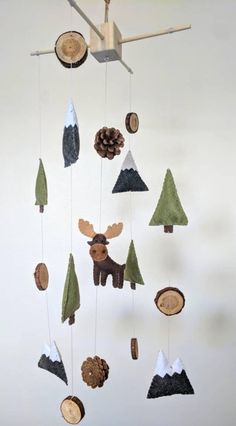 Diy Baby Mobile Boy, Moose Nursery, Nursery Baby Boy, Boy Mobile, Boy Nursery Themes, Baby Mobile Felt, Woodland Mobile, Outdoor Nursery, Diy Baby Mobile