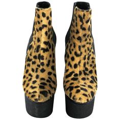 GIAMBATTISTA VALLI wedge boots in leopard printed foal. Elastic bands make these boots very comfortable. The leopard print is a reminder to all ready-to-wear collections of Couturier Giambattista Valli. The platform and the compensated bring a lot of stability to these shoes which will emphasize your legs. Leather insoles and outer soles. Made in Italy. Size: 38EU Sole length: 26.5 cm, Width: 8 cm, Heel height: 15,5 cm, Platform height: 5 cm Platform Wedge Boots, Cheetah Shoes, Boots Leopard, Leather Platform Boots, Real Leather Boots, Pony Style, Leopard Print Boots, Platform Wedges Shoes, Leopard Boots