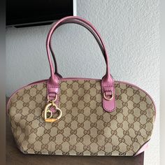 Pre Loved Gucci Bag Ready For New Owner. Purchased From Outlet. Monogram With Pink Metallic Leather. Gucci Pink, Pink Metallic, Gucci Bags, Metallic Leather, Pink Brown, Womens Tote Bags, Gucci Bag, Outlet, Monogram