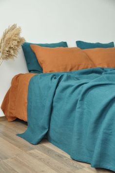 Teal linen coverlet Orange Sheets, Teal Bedding, Black Duvet, Orange Bedding, Black Duvet Cover, Printed Sheets