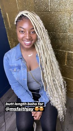 Blonde Faux Locs Black Women, Faux Locs Black Women, Blonde Faux Locs, Faux Locs Blonde, Bob Box Braids Styles, Bob Box Braids, Locs Black Women, Faux Loc, Faux Locks