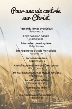 a poster with the words, four unes vie centree sur christ on it